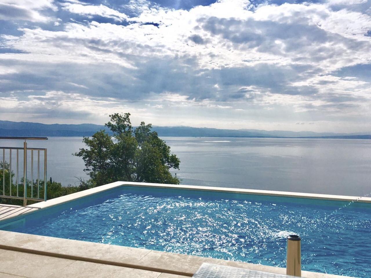 Villa Sabine Apartment Losinj Medveja Buitenkant foto
